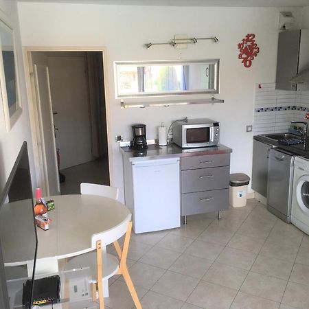 Agreable Appartement 4 Personnes A Villeneuve-Loubet Plage, Piscine, Mer, Commerces A Proximite Zewnętrze zdjęcie