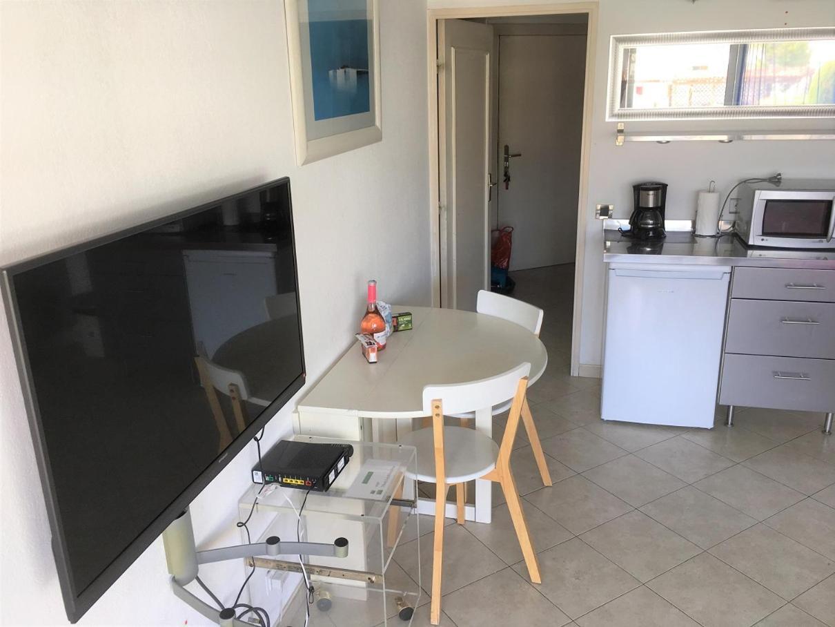 Agreable Appartement 4 Personnes A Villeneuve-Loubet Plage, Piscine, Mer, Commerces A Proximite Zewnętrze zdjęcie
